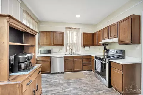 1663 Kellywood Ave, Cincinnati, OH 45238 photo 12