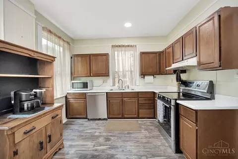 1663 Kellywood Ave, Cincinnati, OH 45238 photo 11