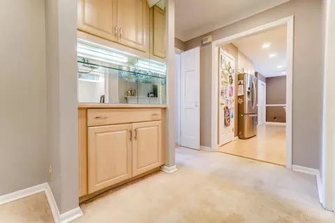 Entry Way - 8944 Cypresspoint Ln, Cincinnati, OH 45249 photo 4 of 8