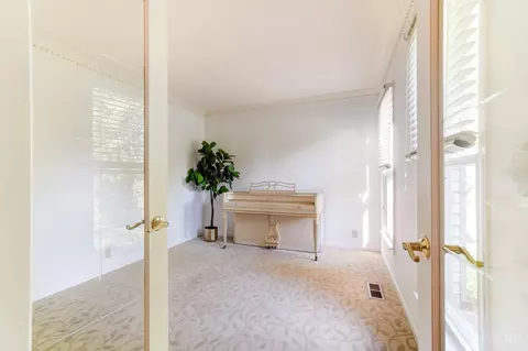 Entry Way - 8944 Cypresspoint Ln, Cincinnati, OH 45249 photo 5 of 8