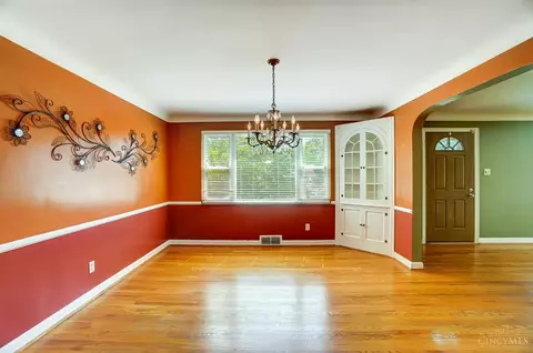 335 Bob Dr, Cincinnati, OH 45238 photo 6