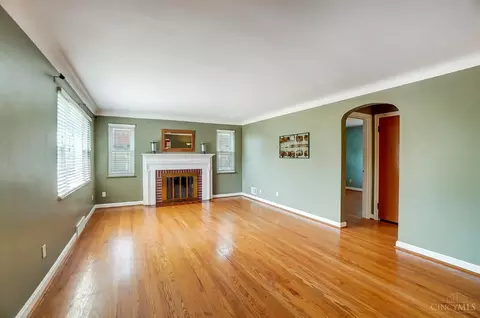 335 Bob Dr, Cincinnati, OH 45238 photo 4