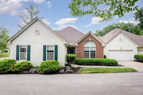2001 Traverse Creek Dr, Milford, OH 45150