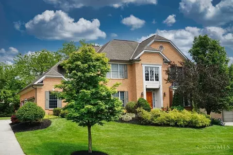 11184 Woodlands Way, Blue Ash, OH 45241