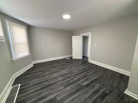 2768 Shaffer Ave, Cincinnati, OH 45211 photo 9
