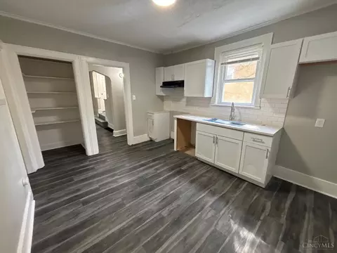 2768 Shaffer Ave, Cincinnati, OH 45211 photo 3
