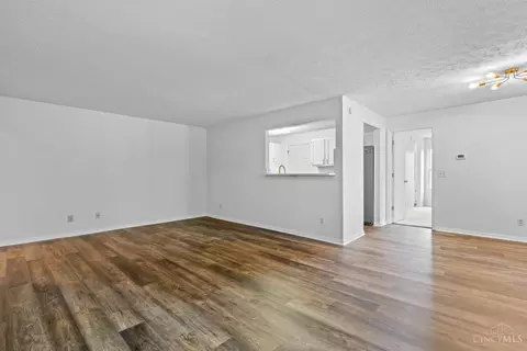 6364 Chimney Ct, Mason, OH 45040 photo 9