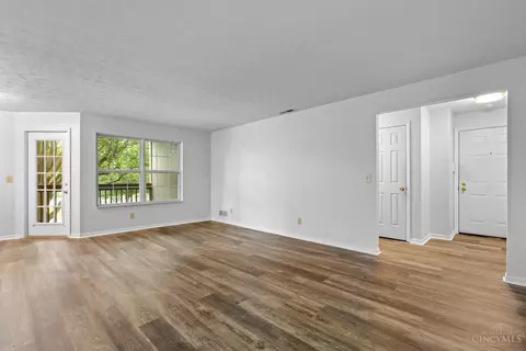 6364 Chimney Ct, Mason, OH 45040 photo 7