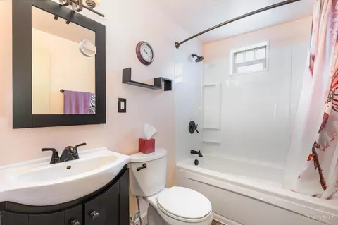 Bath - 4412 Foley Rd, Cincinnati, OH 45238 photo 2 of 2
