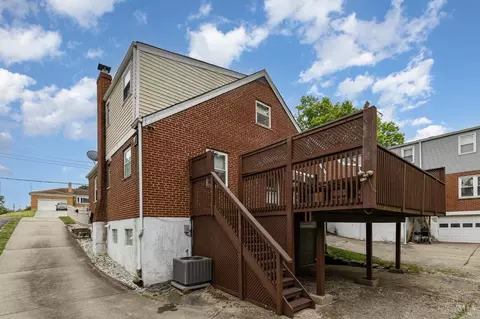 Exterior - 4412 Foley Rd, Cincinnati, OH 45238 photo 6 of 7