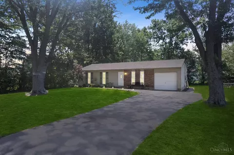 1407 Naegele Rd, Amelia, OH 45102