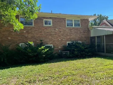 61 Hayden Dr, Greenhills, OH 45218 photo 20