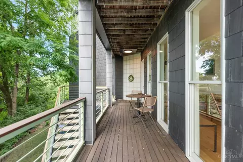 325 Collins Ave, Cincinnati, OH 45202 photo 34