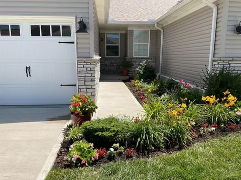 5115 Garden Grove Ln, Cincinnati, OH 45238