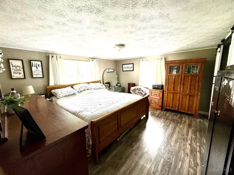 Bedroom - 6301 Beech Fork Rd, Otway, OH 45657 photo 1 of 2