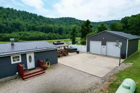 Exterior - 6301 Beech Fork Rd, Otway, OH 45657 photo 2 of 6