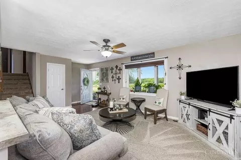 Living - 1740 Morman Rd, Hamilton, OH 45013 photo 1 of 7