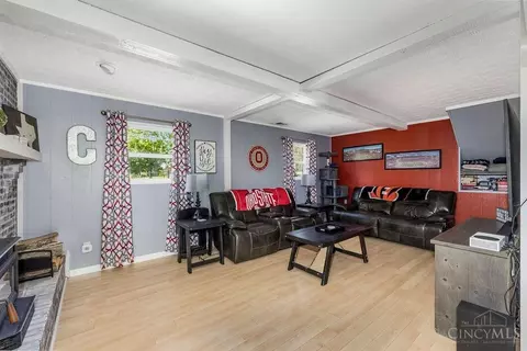 Living - 1740 Morman Rd, Hamilton, OH 45013 photo 6 of 7