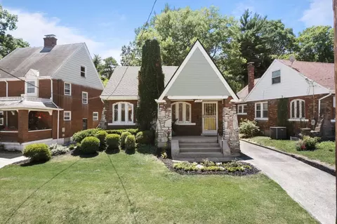 Exterior - 2159 Crane Ave, Cincinnati, OH 45207 photo 6 of 7