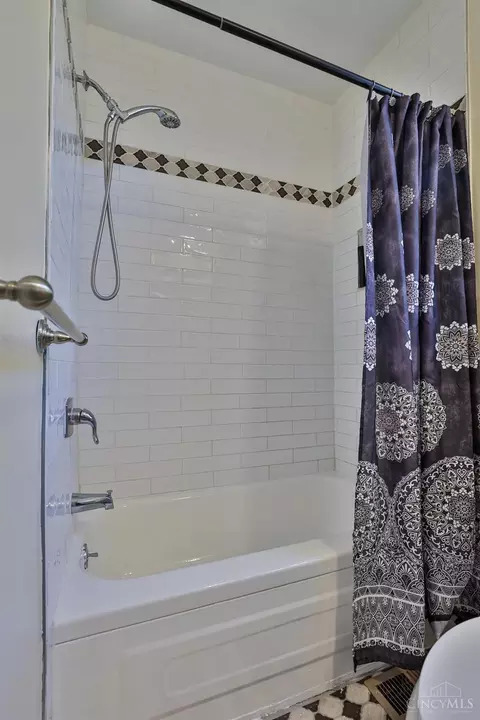 3214 Cavanaugh Ave, Cincinnati, OH 45211 photo 36