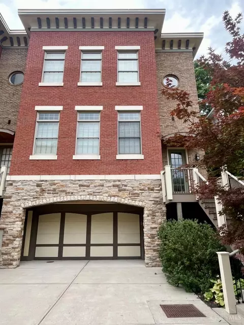 3442 Golden Ave, Cincinnati, OH 45226