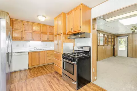 4634 Eddy Dr, Cincinnati, OH 45244 photo 8