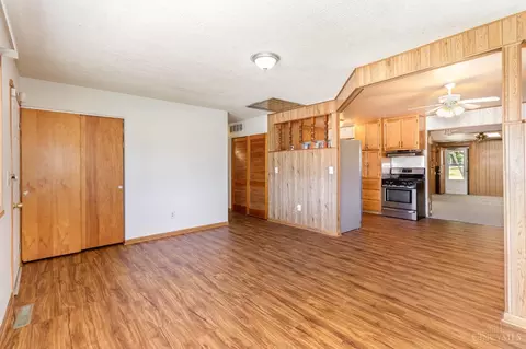 4634 Eddy Dr, Cincinnati, OH 45244 photo 5
