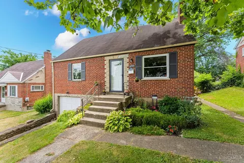 4777 Hardwick Dr, Cincinnati, OH 45238 photo 2