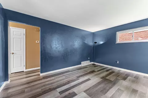4777 Hardwick Dr, Cincinnati, OH 45238 photo 5