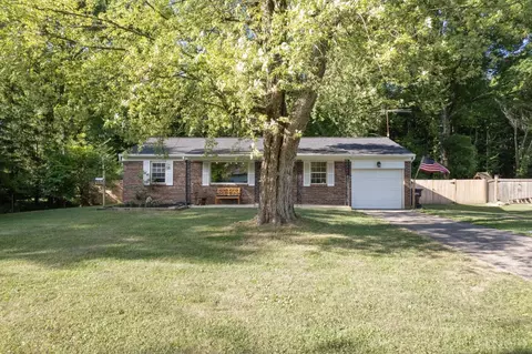 1371 Naegele Rd, Amelia, OH 45102