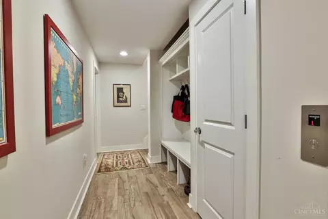 Entry Way - 7016 Maple Ave, Madeira, OH 45243 photo 6 of 6