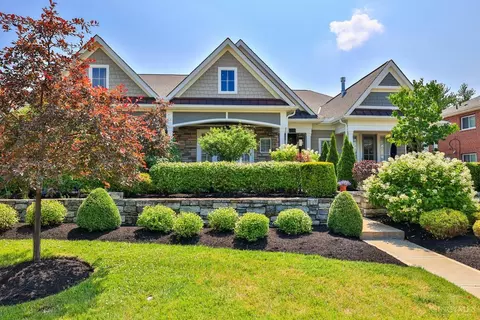 Exterior - 7016 Maple Ave, Madeira, OH 45243 photo 6 of 10