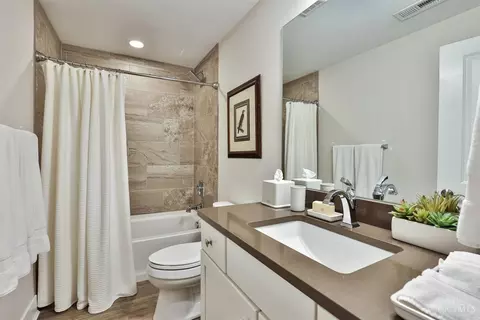 Bath - 7016 Maple Ave, Madeira, OH 45243 photo 5 of 7
