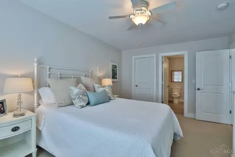 Bedroom - 7016 Maple Ave, Madeira, OH 45243 photo 5 of 5