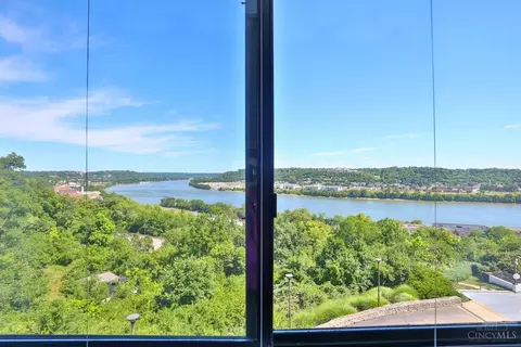 View/Area - 415 Bond Pl #9B, Cincinnati, OH 45206 photo 5 of 10