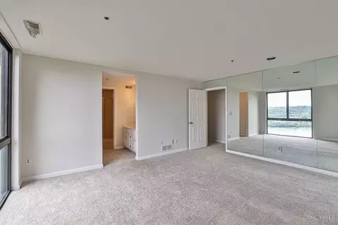 Bedroom - 415 Bond Pl #9B, Cincinnati, OH 45206 photo 4 of 4