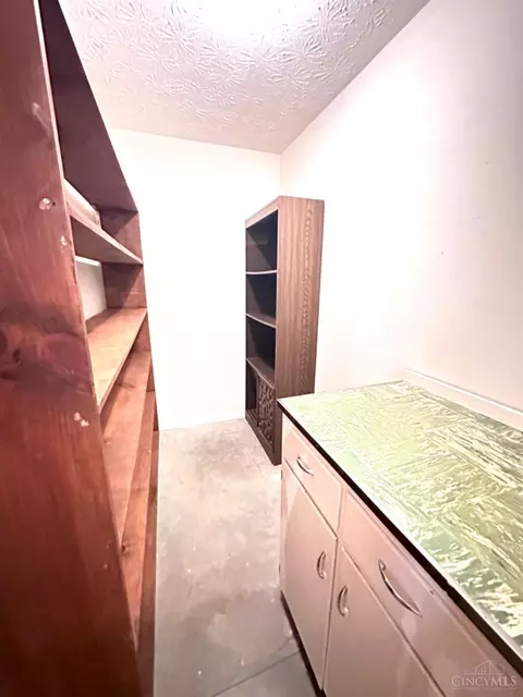 1018 Vixen Dr, Cincinnati, OH 45245 photo 30