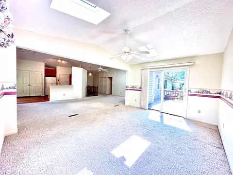 1018 Vixen Dr, Cincinnati, OH 45245 photo 9