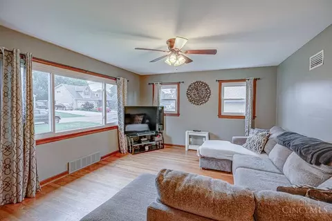 Living - 3630 Eyrich Rd, Cincinnati, OH 45248 photo 2 of 5