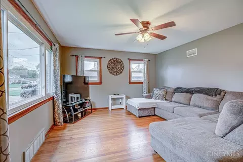 Living - 3630 Eyrich Rd, Cincinnati, OH 45248 photo 3 of 5