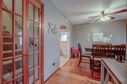 Entry Way - 3630 Eyrich Rd, Cincinnati, OH 45248 photo 2 of 2