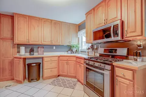 Kitchen - 3630 Eyrich Rd, Cincinnati, OH 45248 photo 1 of 3