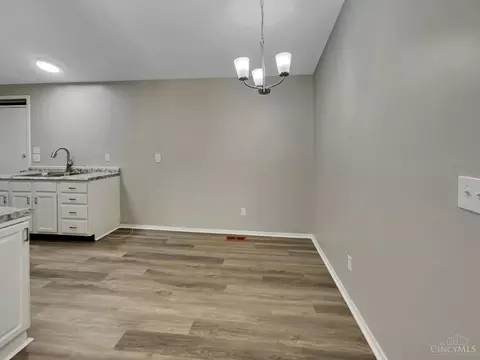 Dining - 824 Cascade Rd, Forest Park, OH 45240 photo 1 of 1