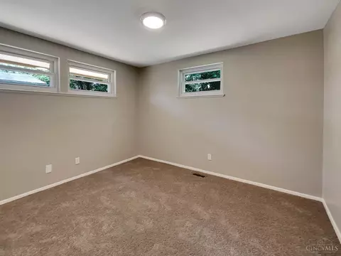 Bedroom - 824 Cascade Rd, Forest Park, OH 45240 photo 5 of 5