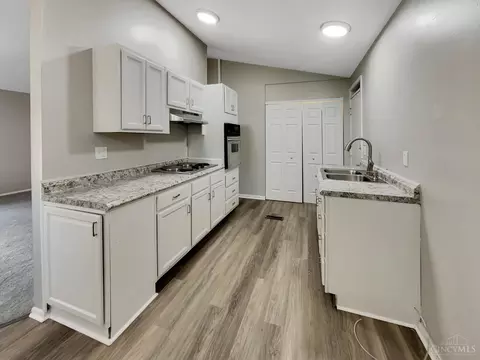 Kitchen - 824 Cascade Rd, Forest Park, OH 45240 photo 1 of 3