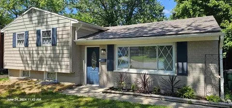 9667 Gertrude Ln, Cincinnati, OH 45231