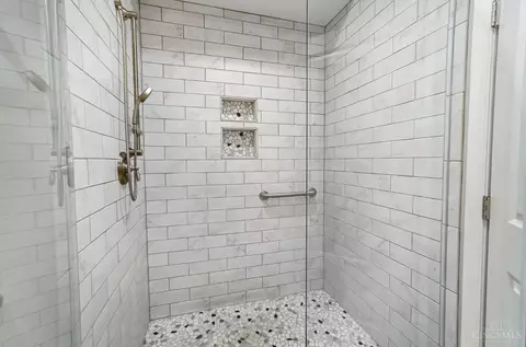 4170 Chambers St, Cincinnati, OH 45223 photo 27