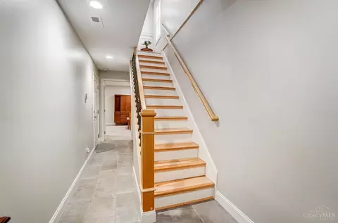 4170 Chambers St, Cincinnati, OH 45223 photo 4