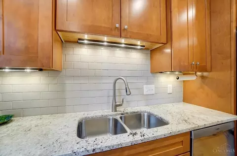 4170 Chambers St, Cincinnati, OH 45223 photo 17