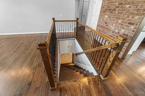 Entry Way - 501 Barnside Ln, Cincinnati, OH 45233 photo 1 of 3